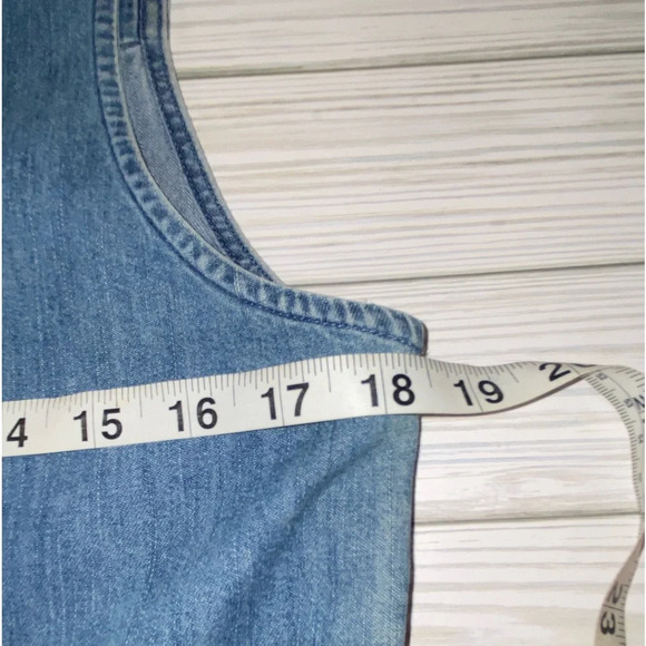 J jill denim sleeveless button up top - Picture 4 of 6